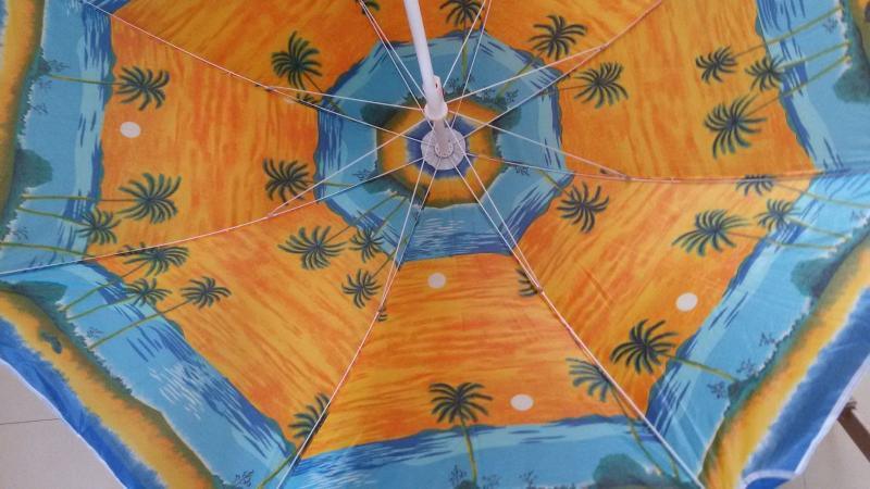 深圳太陽傘廠家深圳廣告雨傘用心做廣告傘廣告傘定做