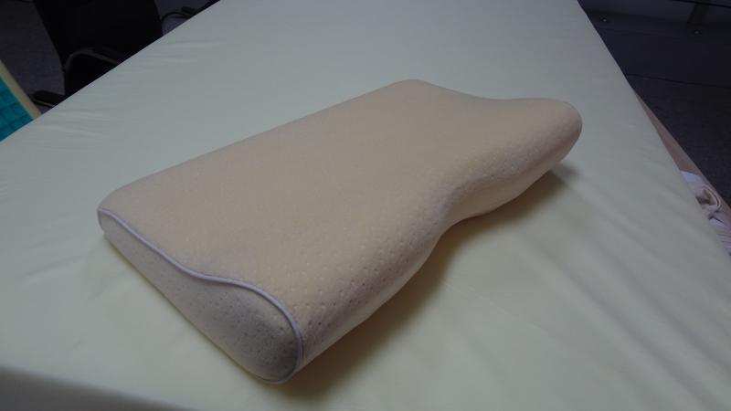 蝶形慢回彈人體工學(xué)枕
